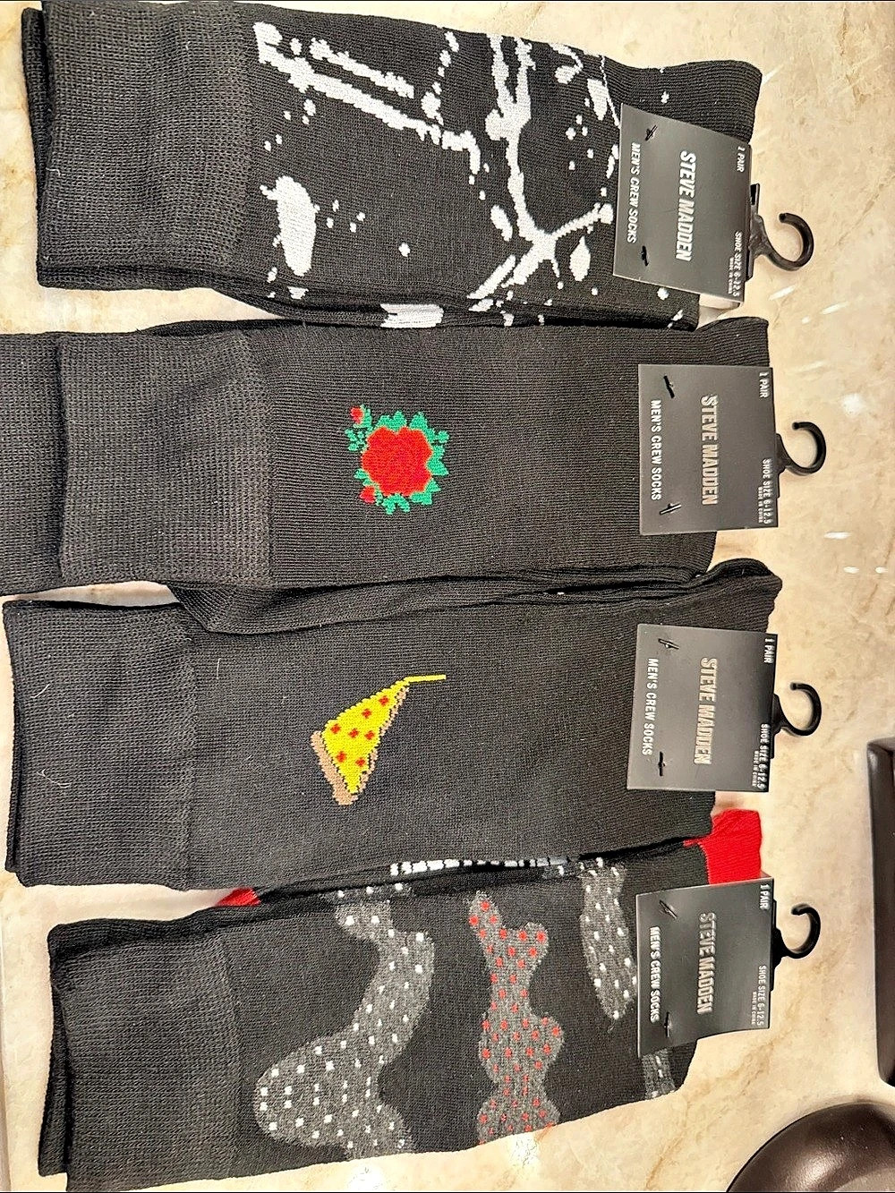 Steve Madden Men's Crew Socks 4-Pair Black & White US 6-12.5